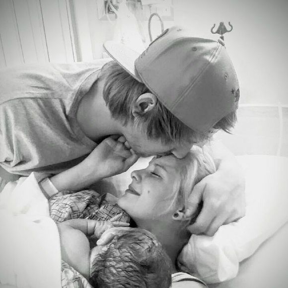 Meet your Posher, Mandi - Picture 1 of 1